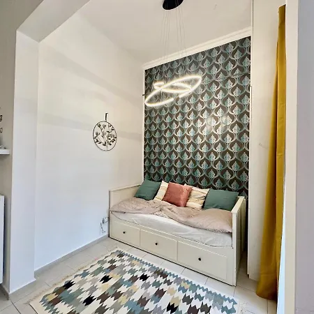 Weiner House I 2bdrm I 8ppl